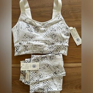 Women's CALIA White and Black Patterned Sports Bra and Leggings Set